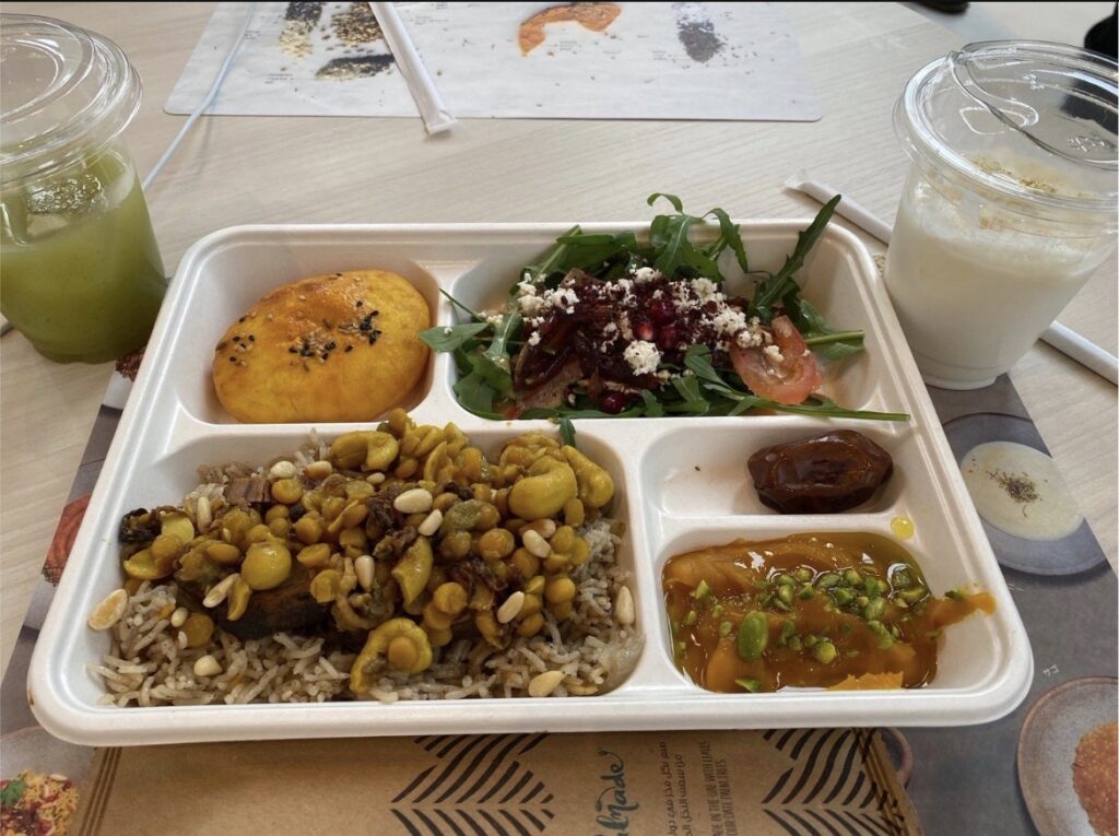 UAEパビリオン レストランのランチボックス4000円