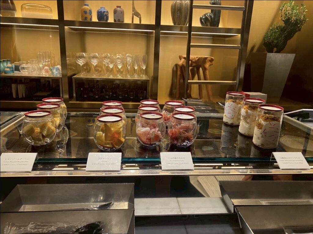 THE KNOT HIROSHIMAのバーカウンター