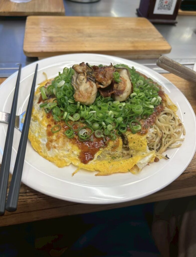 将ちゃんの広島カキ焼入りお好み焼き