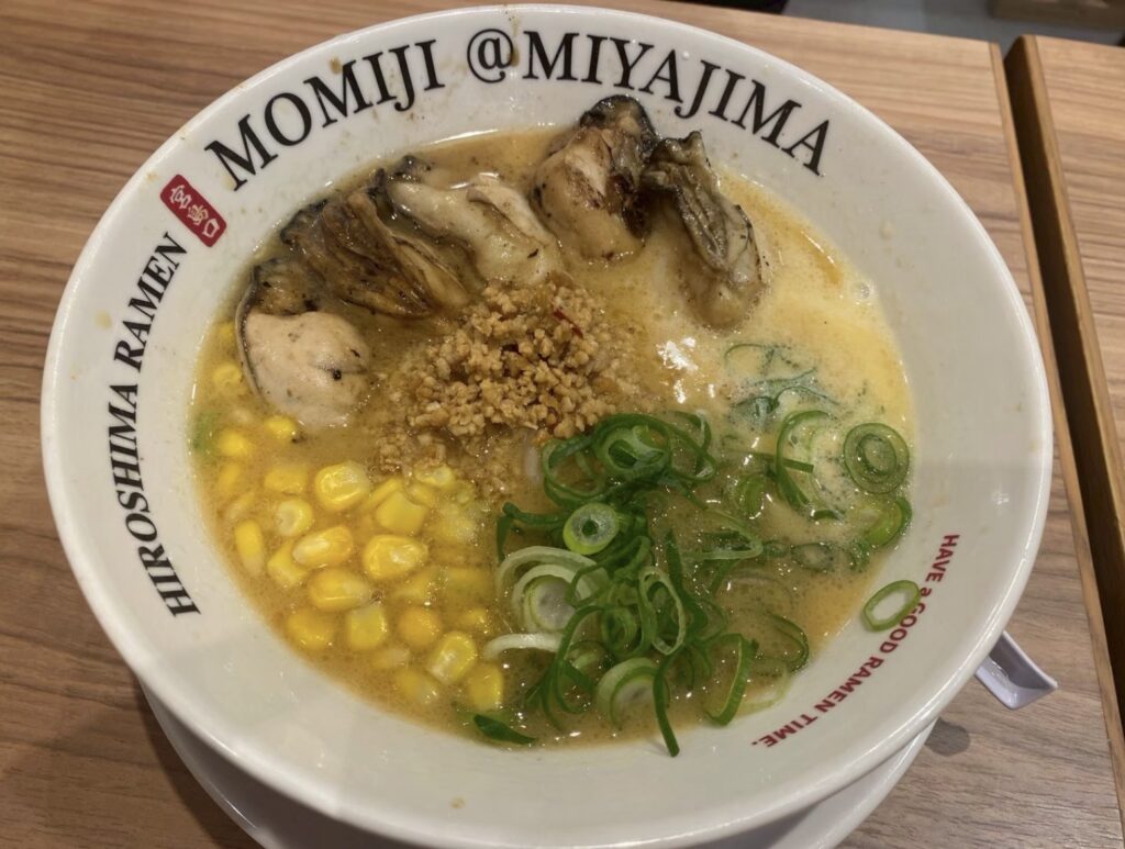 ラーメン椛の広島牡蠣ラーメン