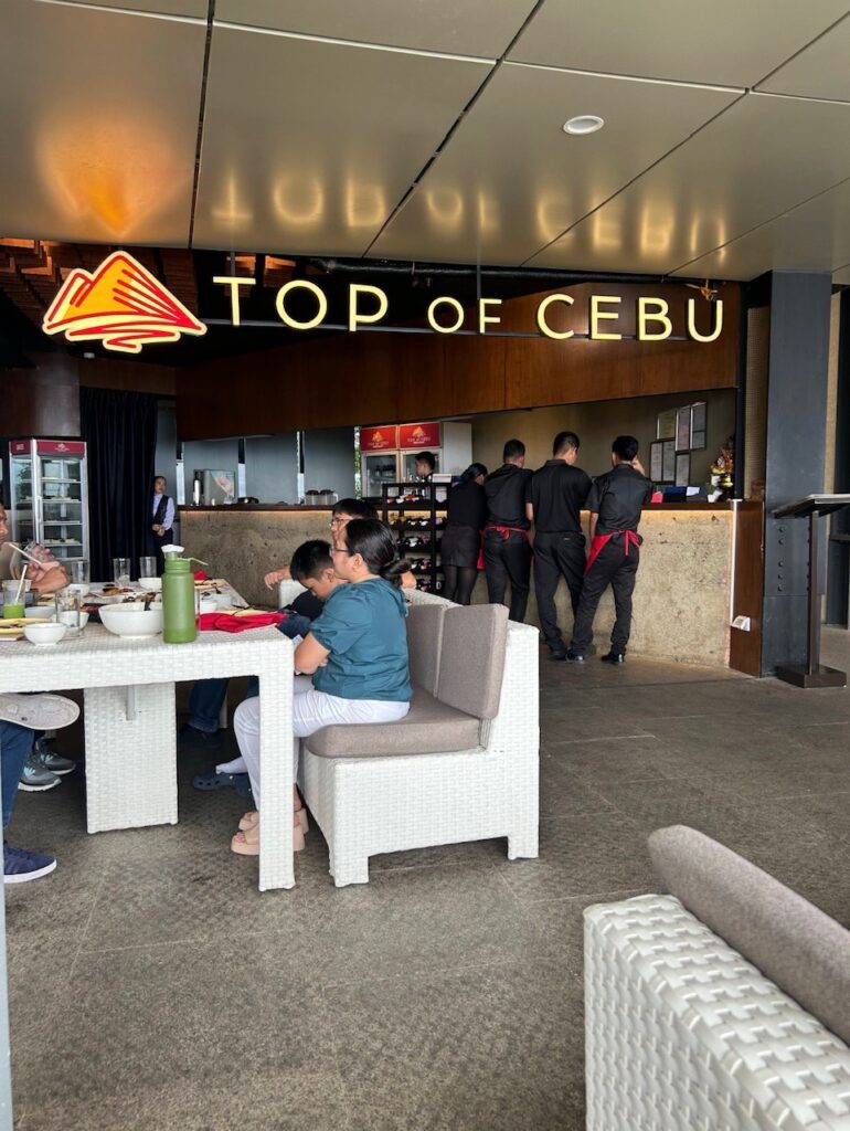 Top of CEBUレストラン